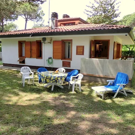 Dom wakacyjny Lignano Riviera Con 3 E Giardino